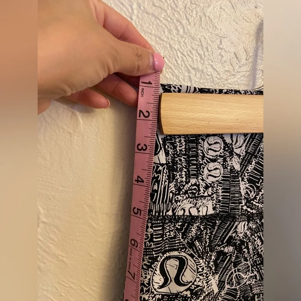 Lululemon legging wunder train with lululemon logo